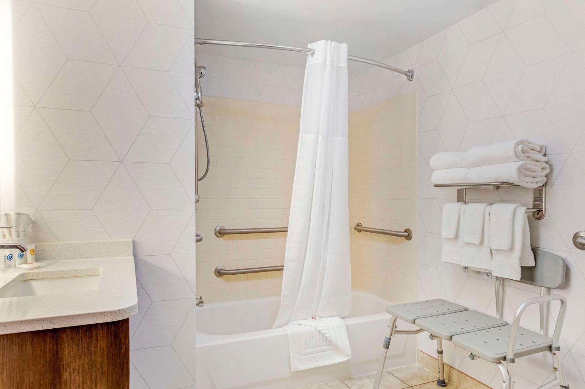 Comfort Suites Whitsett - Greensboro East Luaran gambar