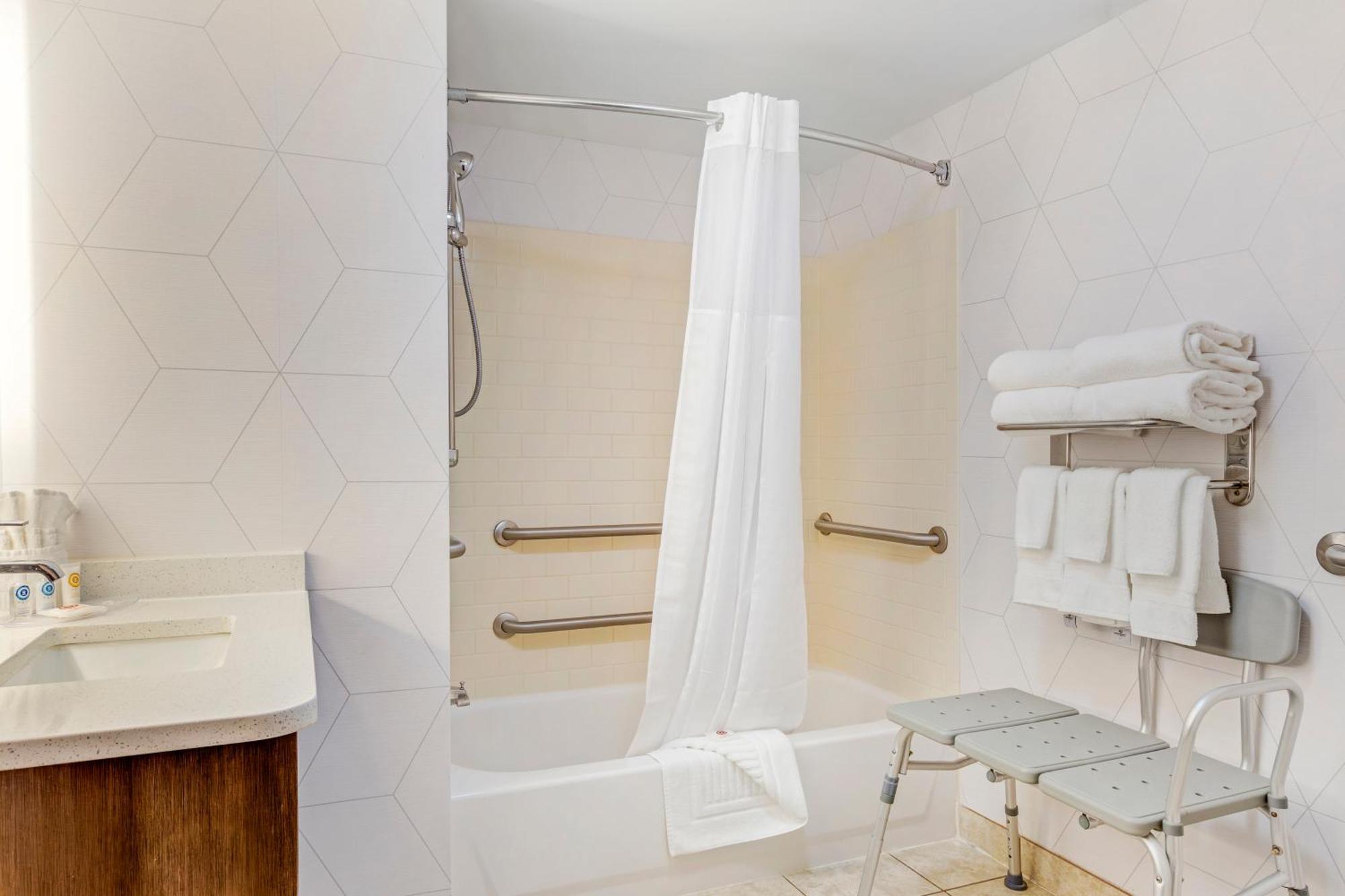 Comfort Suites Whitsett - Greensboro East Luaran gambar